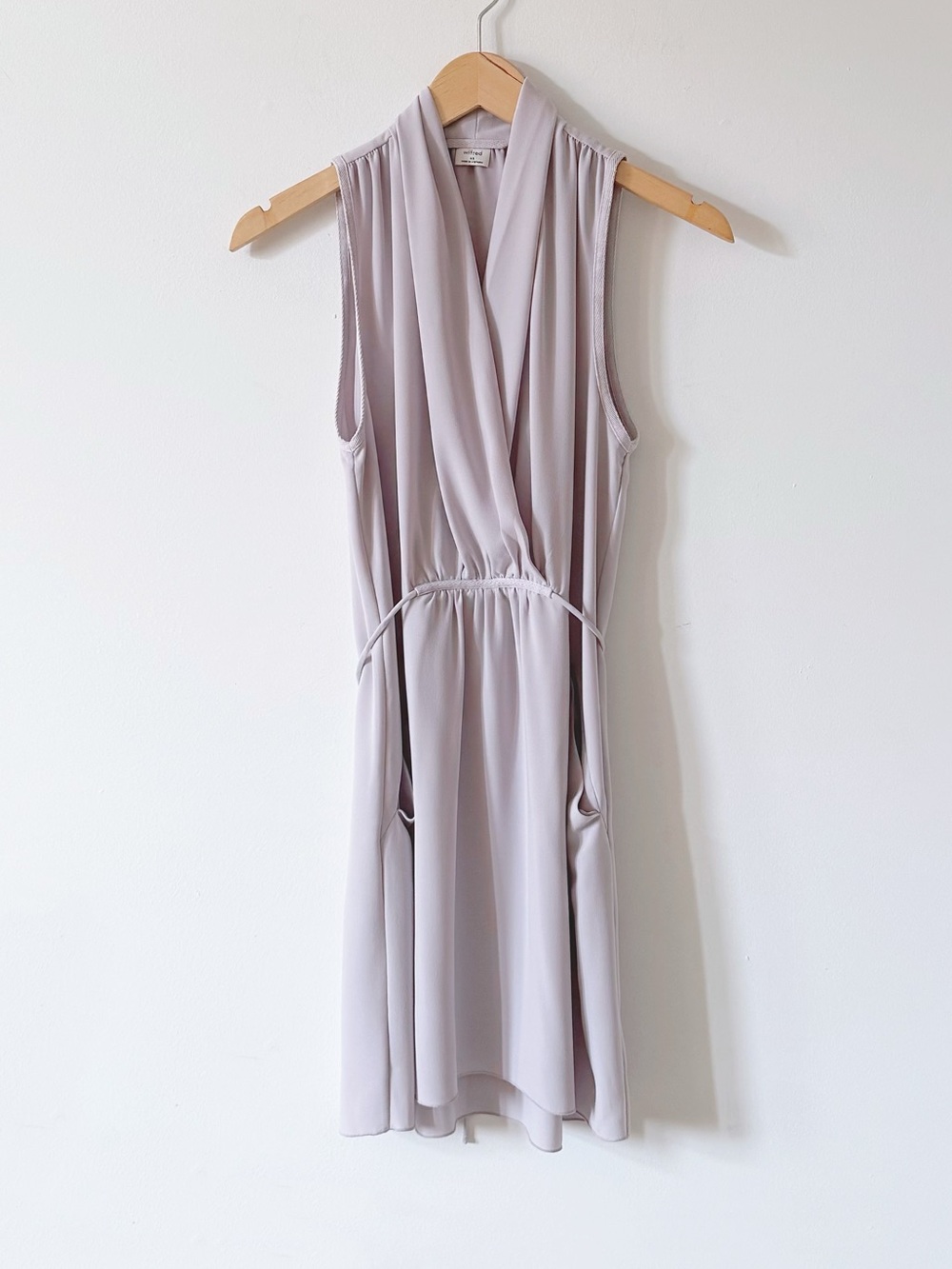 Aritzia Wilfred Sabine Dress Lilac Fog Sleeveless Draped V-Neck Summer Mini XS